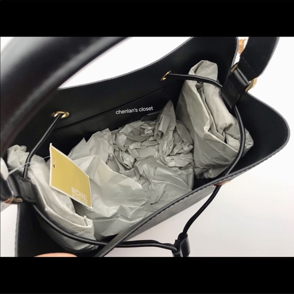 NWT Michael Kors Suri Bucket Bag Set - Picture 6 of 10